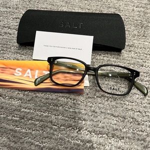 NWOT Authentic Salt Optics Greg frames